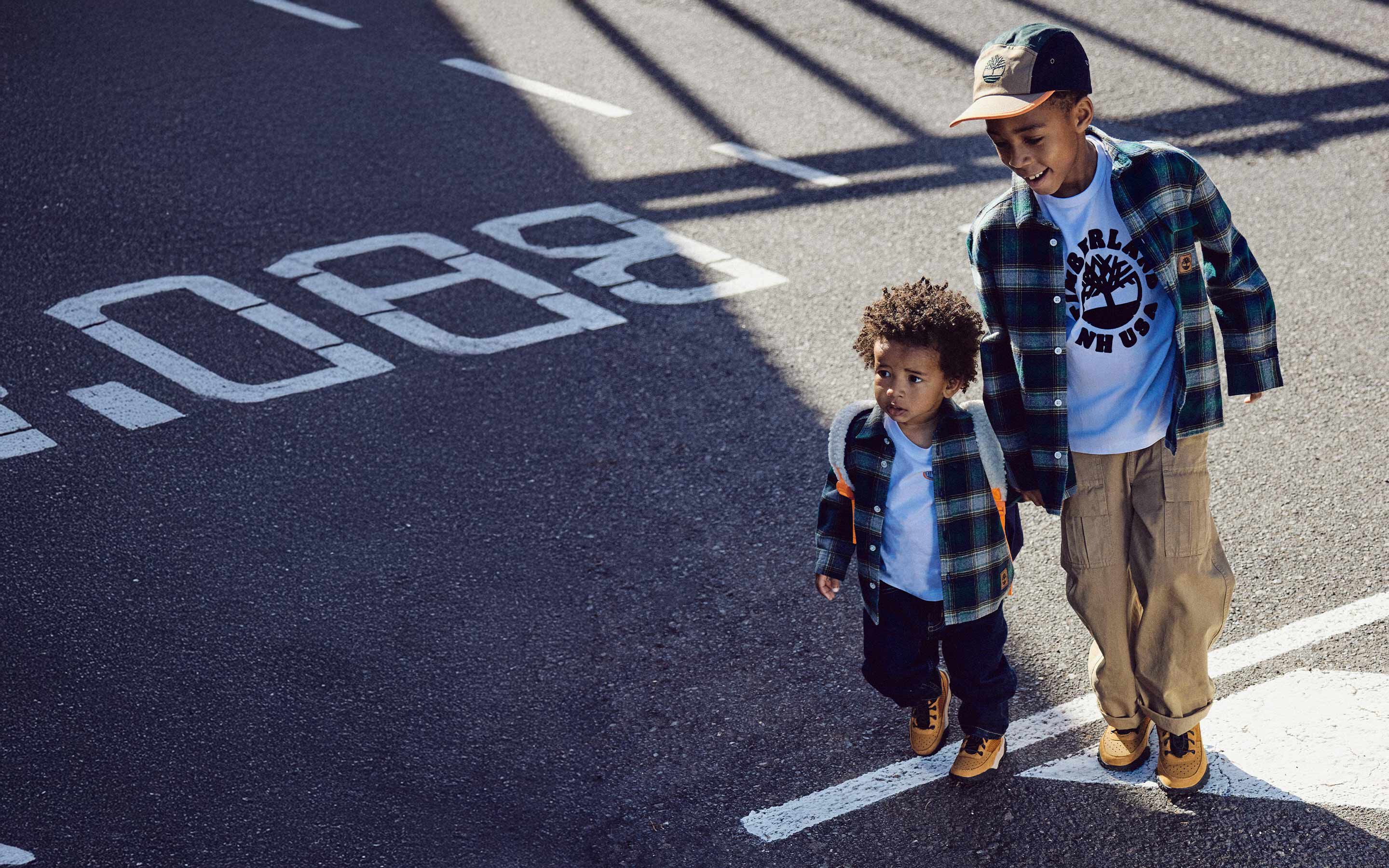 Vêtements et Accessoires pour enfants de la marque Timberland