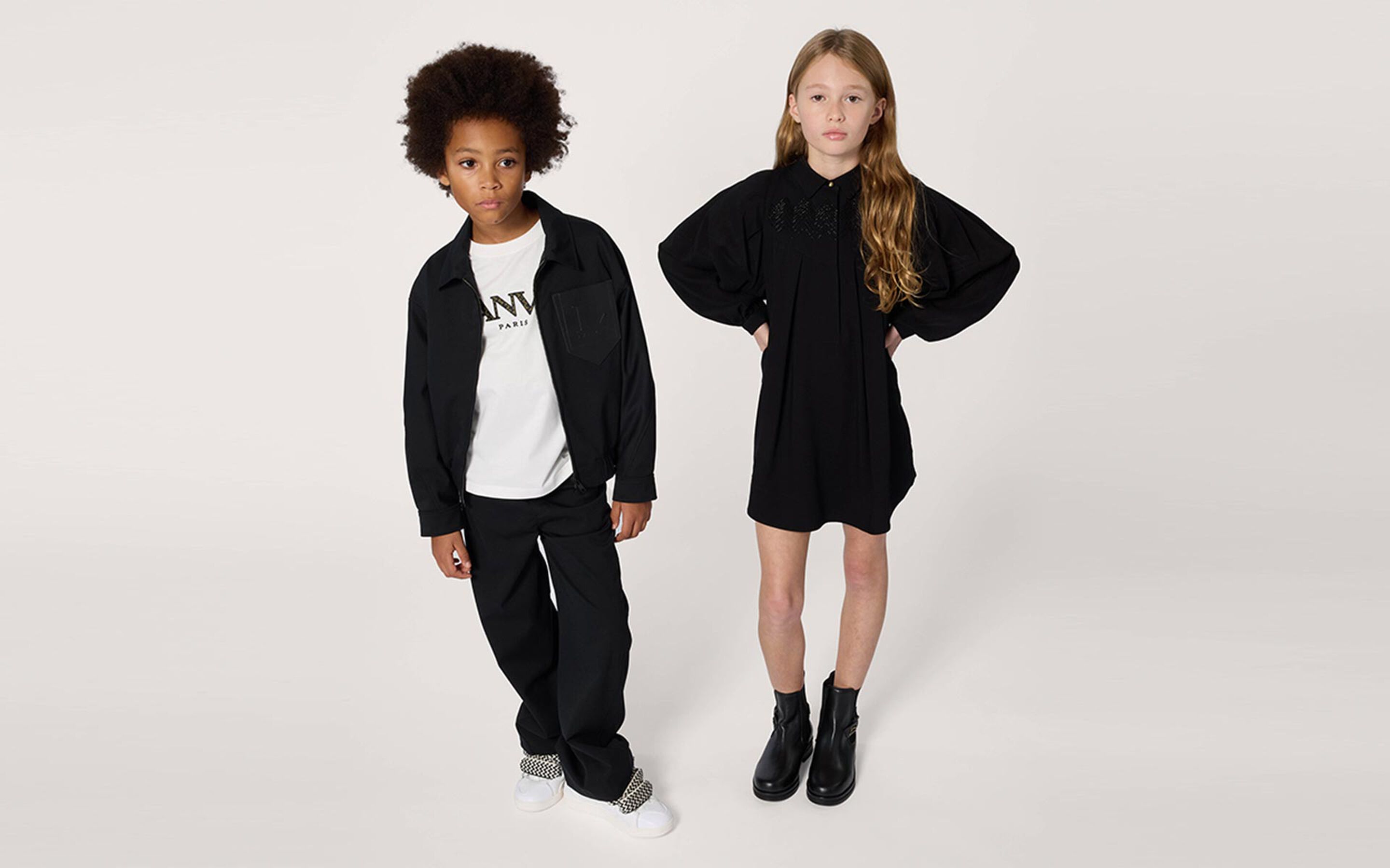 Les vêtements et accessoires pour enfants de la marque de luxe Lanvin sur Kids around