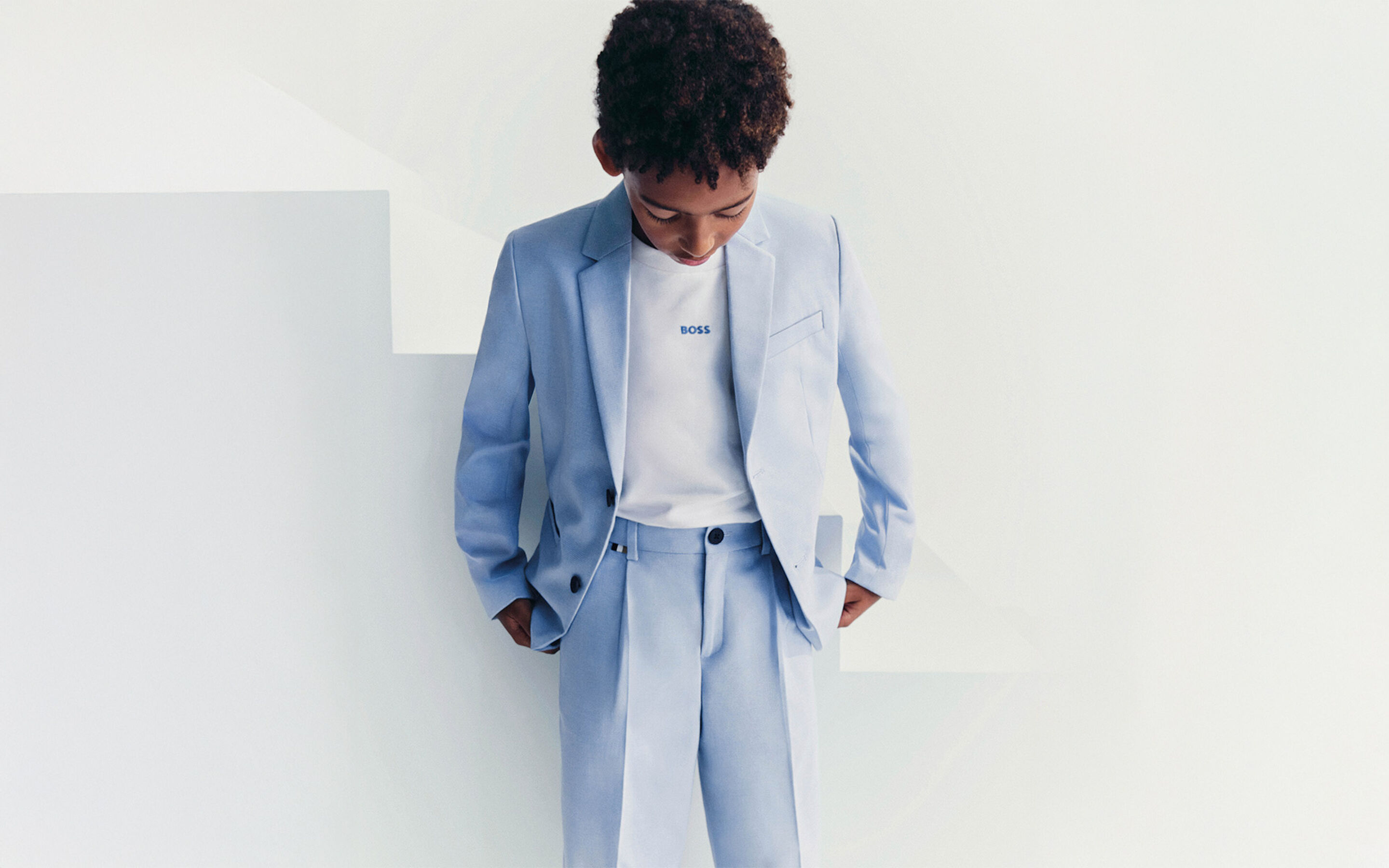 Tendances mode gar&ccedil;on tenue d'occasion sp&eacute;ciale chez Kidsaround