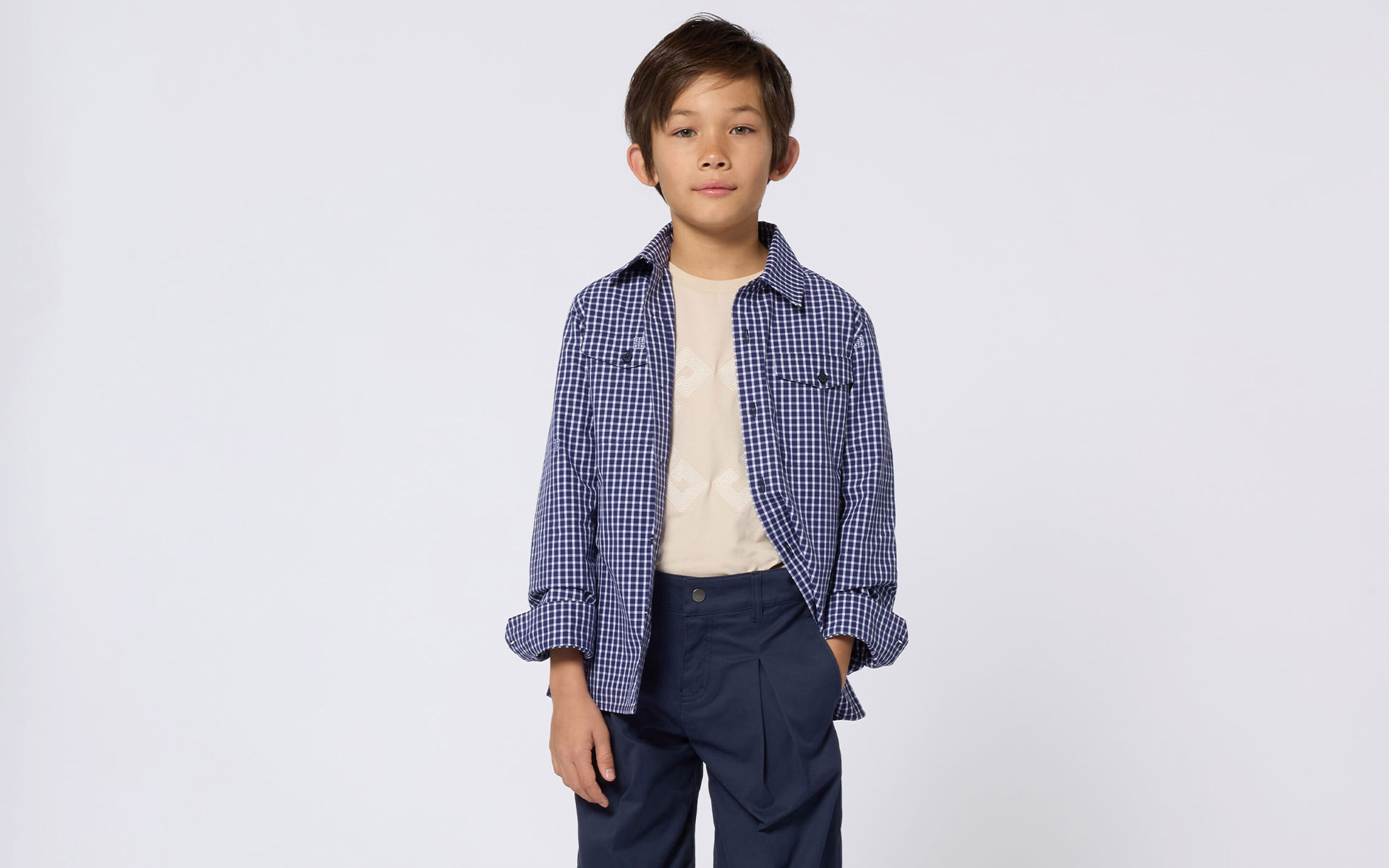 Vêtements et Accessoires pour enfants de la marque GIVENCHY