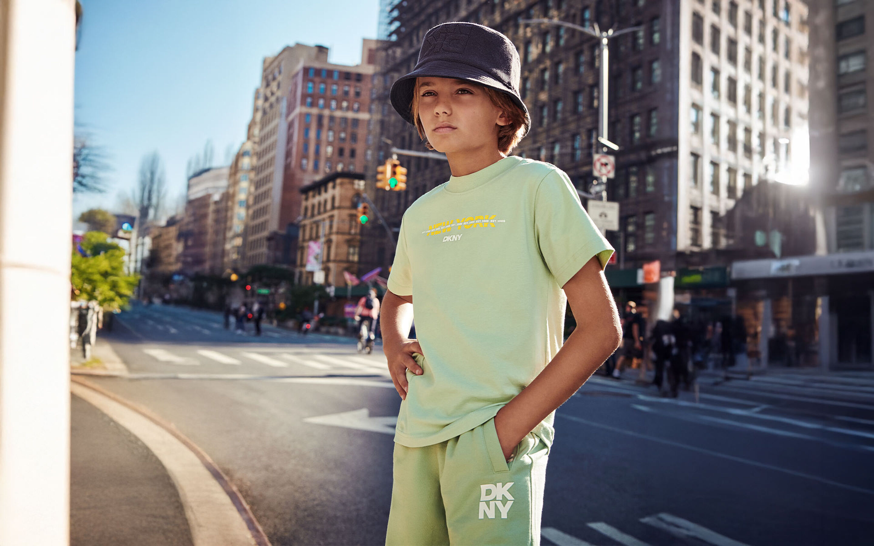 V&ecirc;tements et Accessoires pour enfants de la marque DKNY