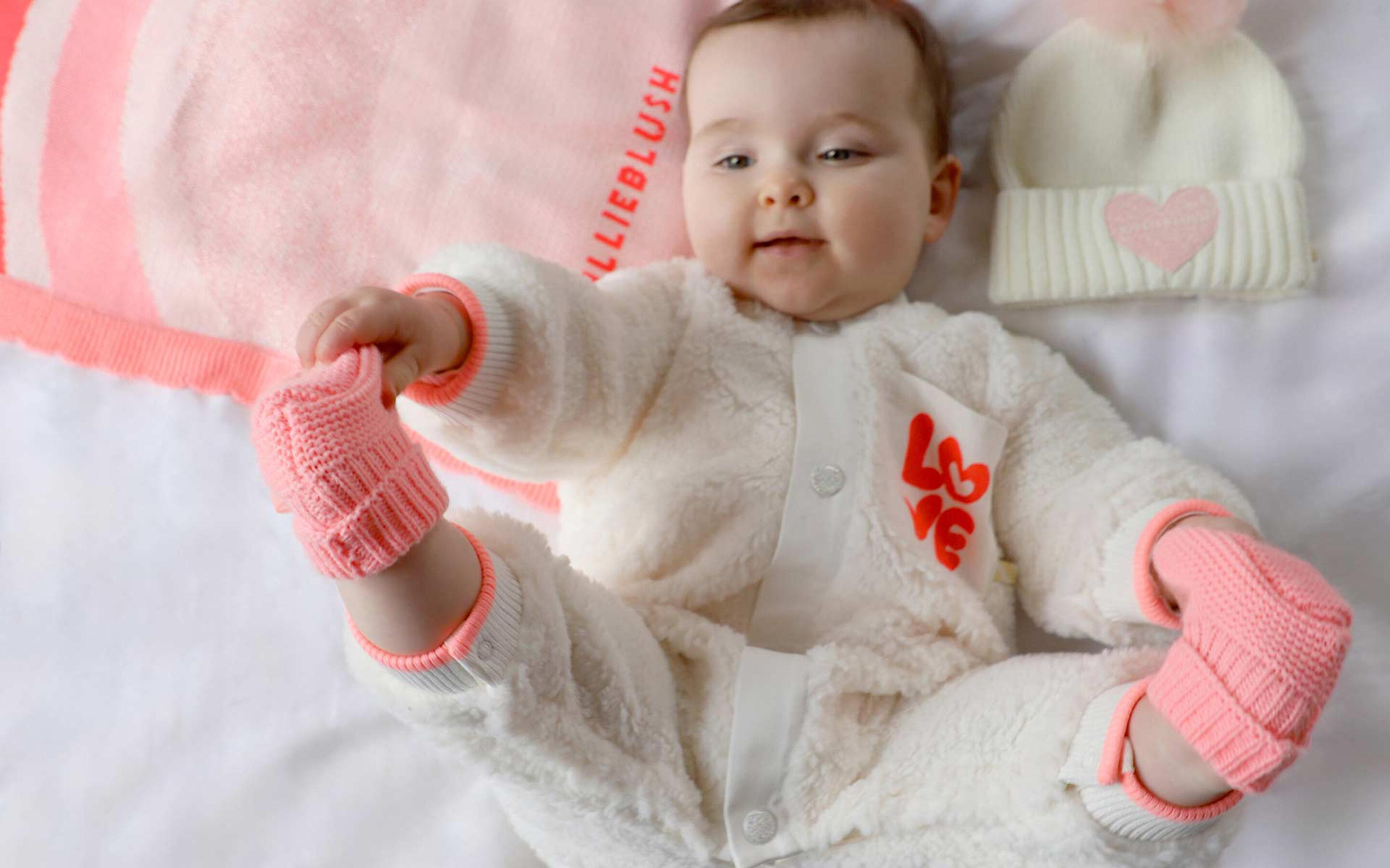 Vêtements et accessoires de la marque BILLIEBLUSH sur Kids around