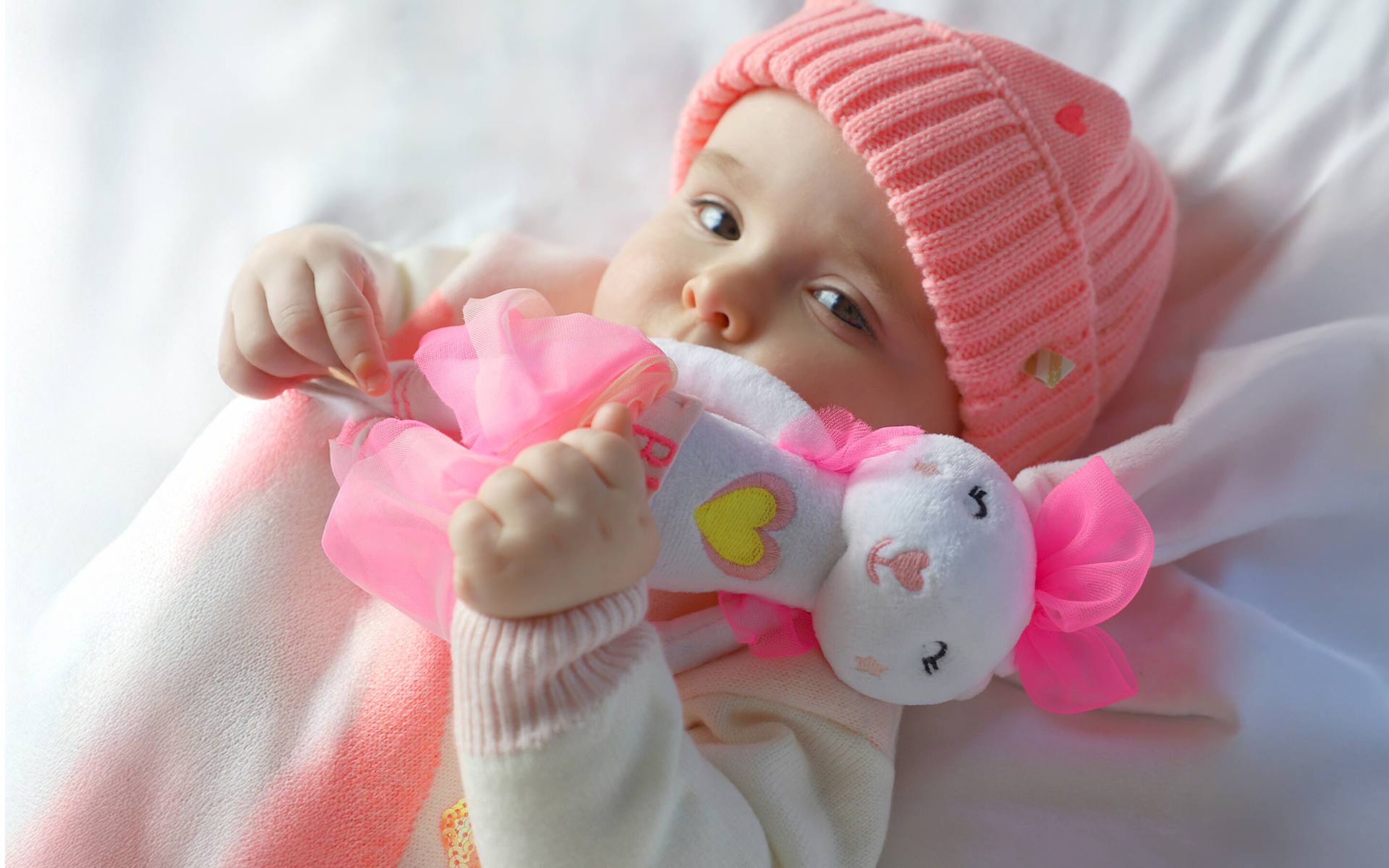 Les vêtements et accessoires pour bébé sur Kids around