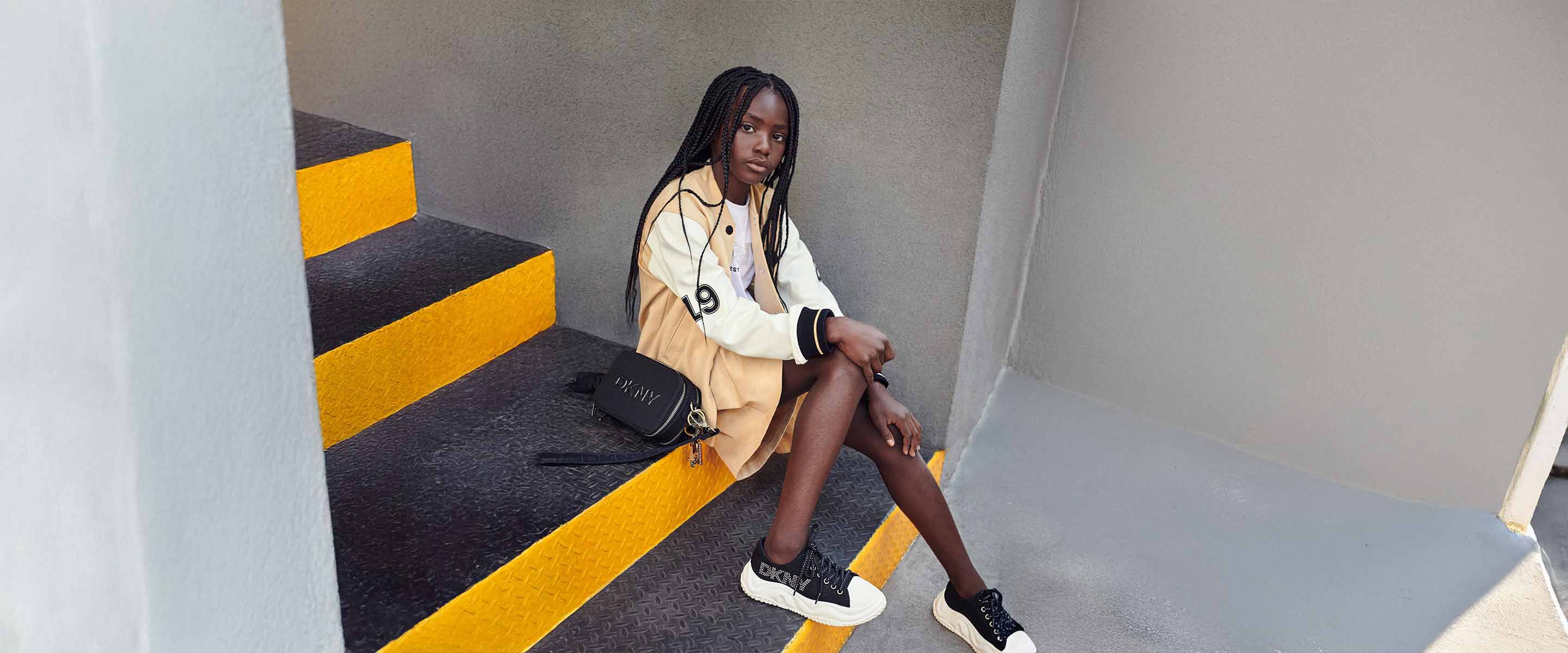 V&ecirc;tements et Accessoires pour enfants de la marque DKNY