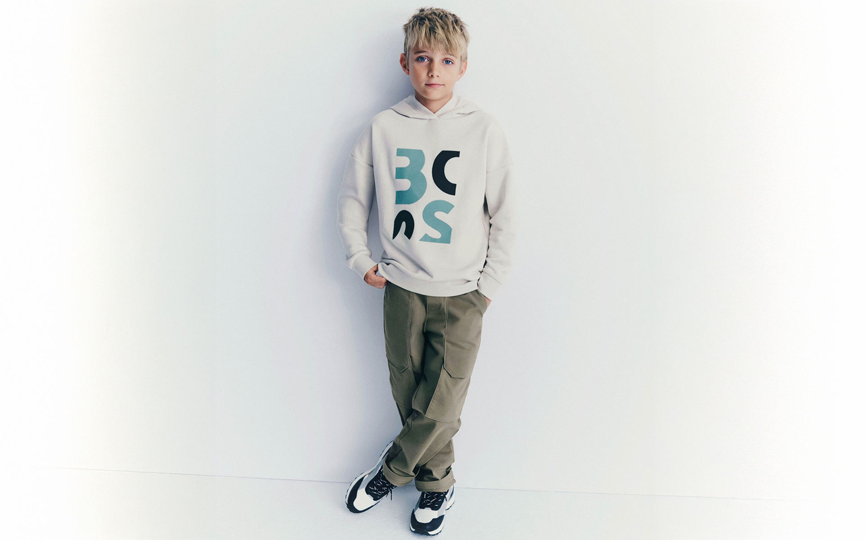 V&ecirc;tements et Accessoires pour enfants de la marque BOSS
