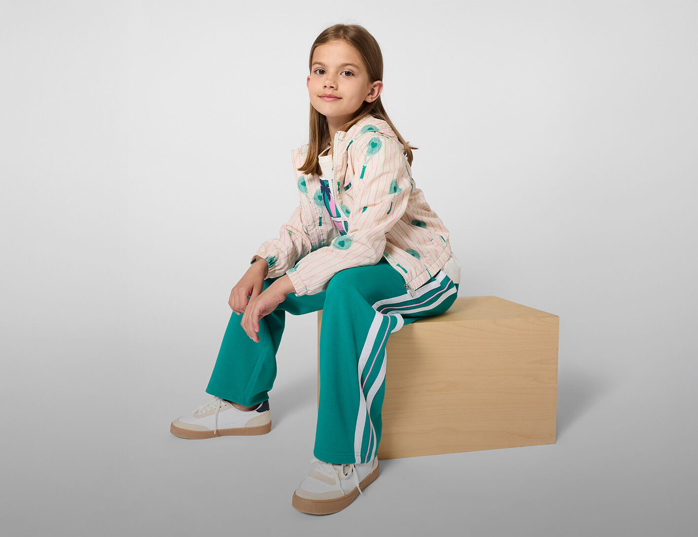 La collection fille printemps-été 2026 de la marque éponyme Kids around