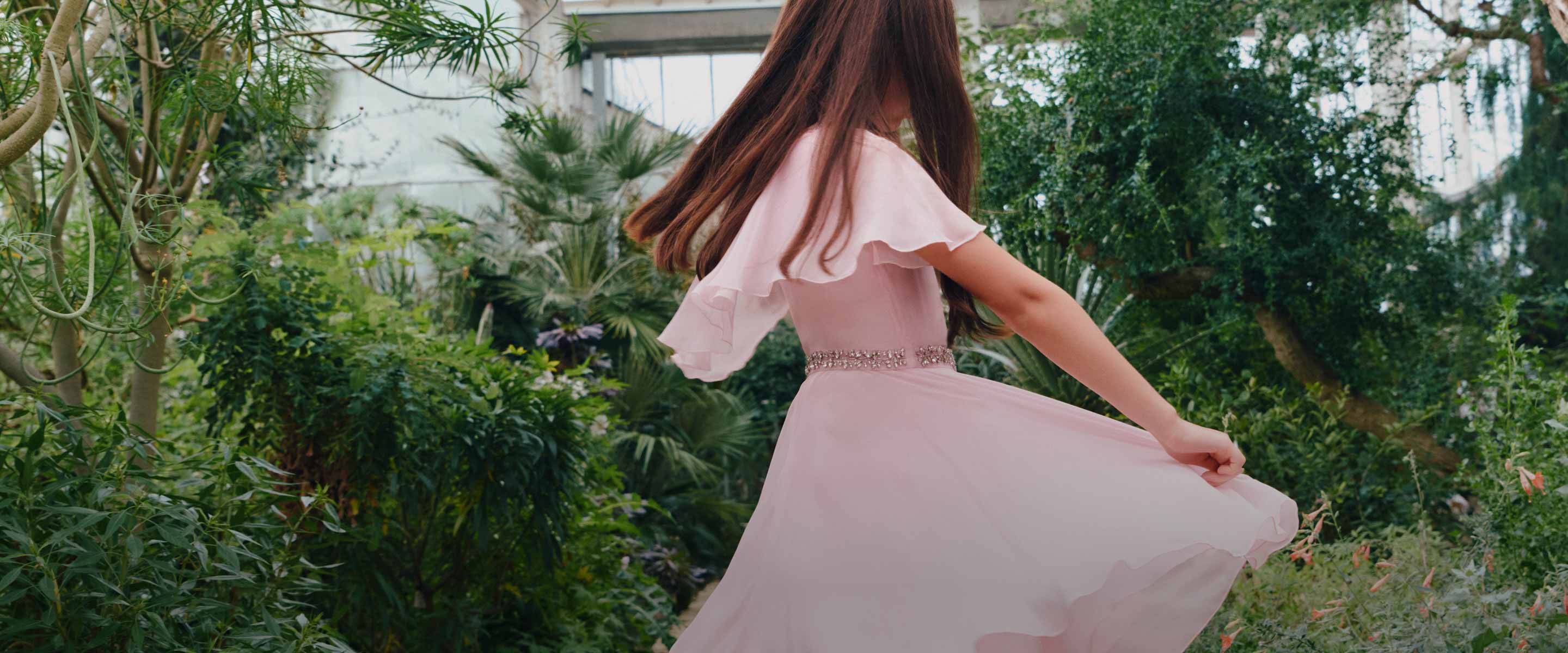 A coleção verão 2026 da marca de luxo Givenchy na Kids around