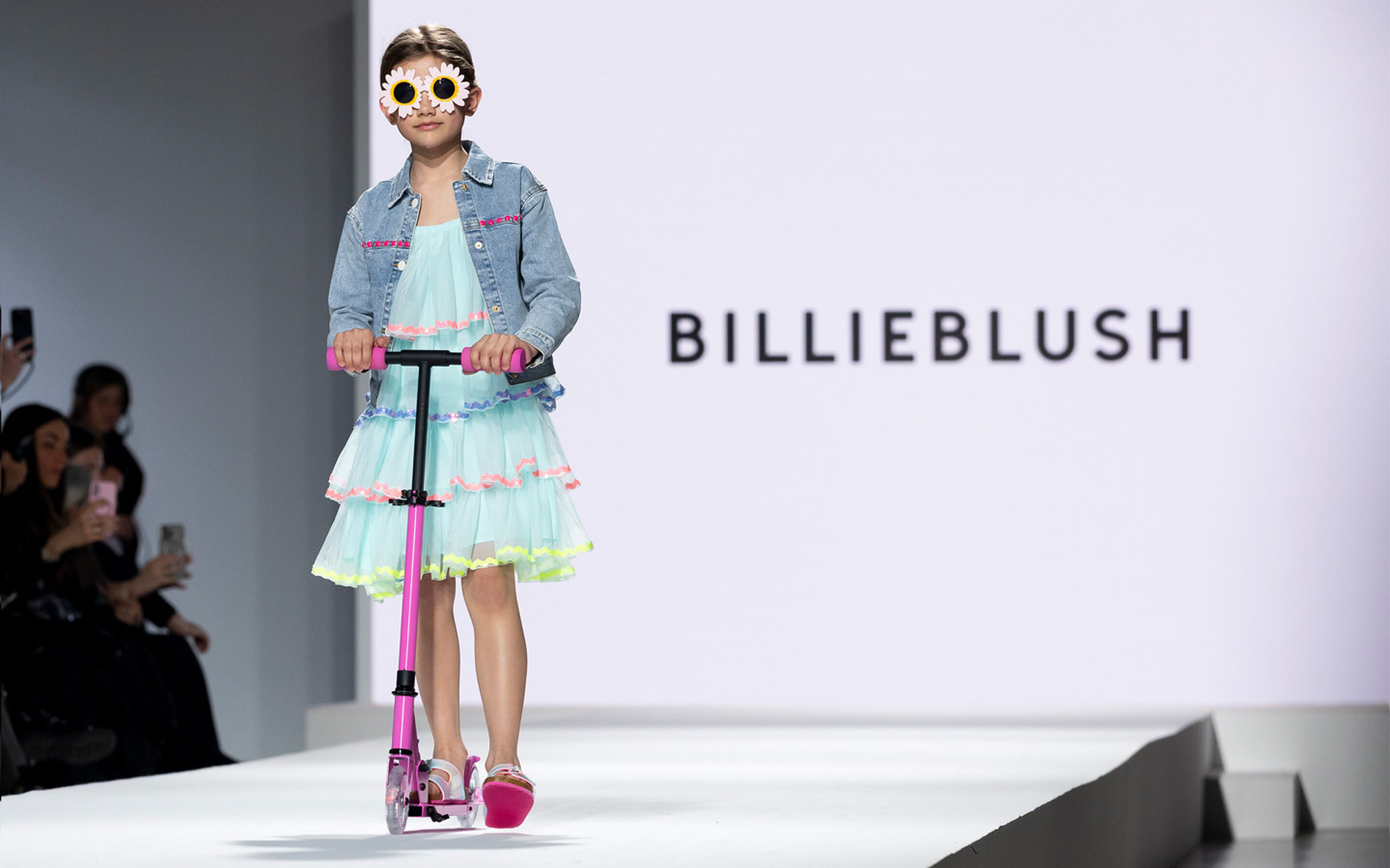 v&ecirc;tements pour enfants de la marque Billieblush