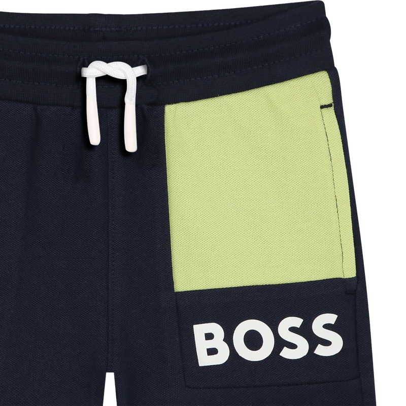 Short BOSS 
                    GARCON