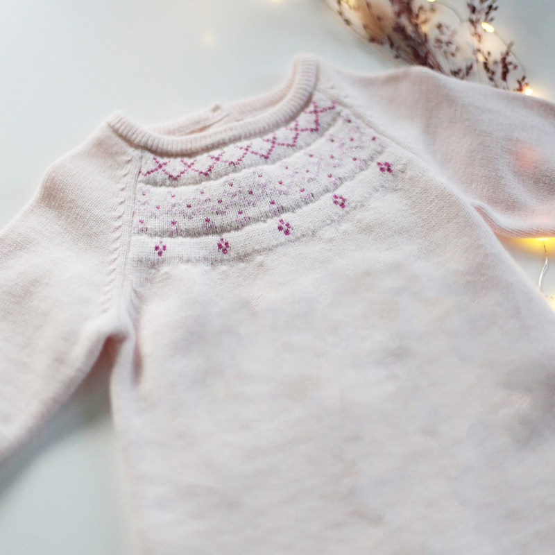 Combinaison en tricot CARREMENT BEAU 
                    FILLE
