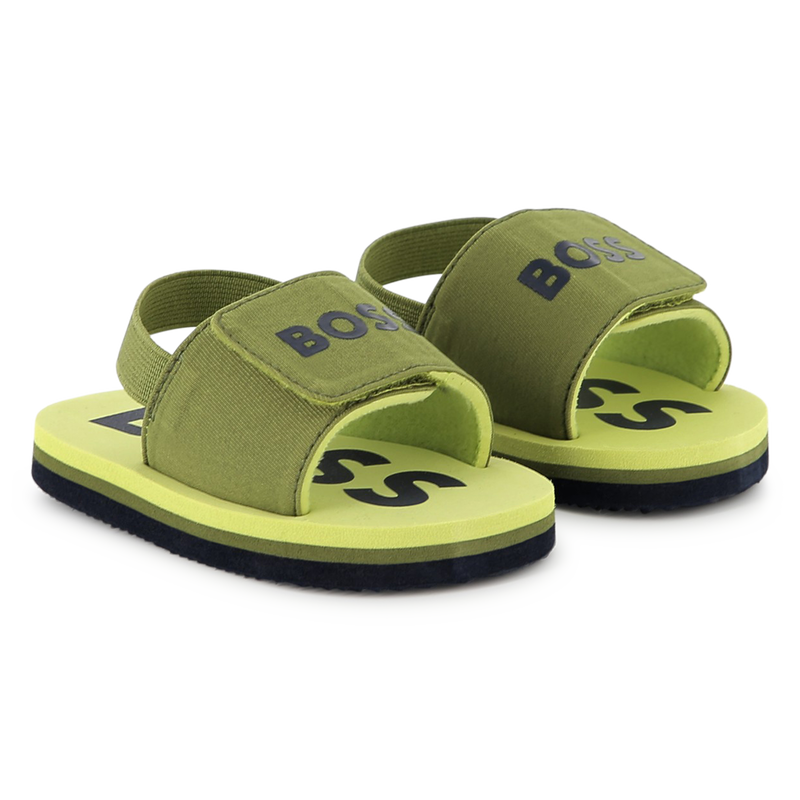 Claquettes avec fermeture par bandes auto aggripan BOSS 
                        GARCON