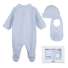 Ensemble pyjama + bavoir + bonnet BOSS 
                    GARCON