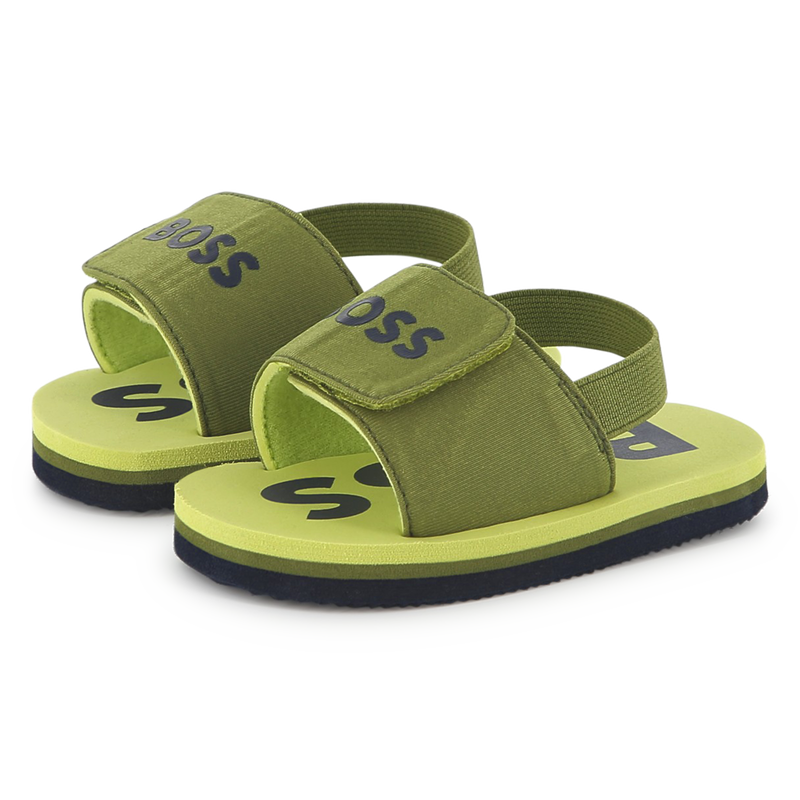 Claquettes avec fermeture par bandes auto aggripan BOSS 
                        GARCON