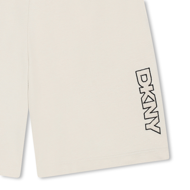 Short unisexe à poches DKNY 
                    UNISEXE