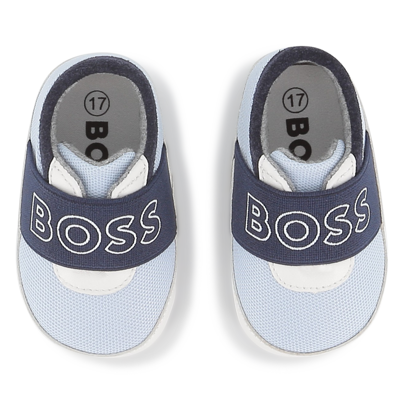 Chaussons souples en cuir de mouton BOSS 
                        UNISEXE