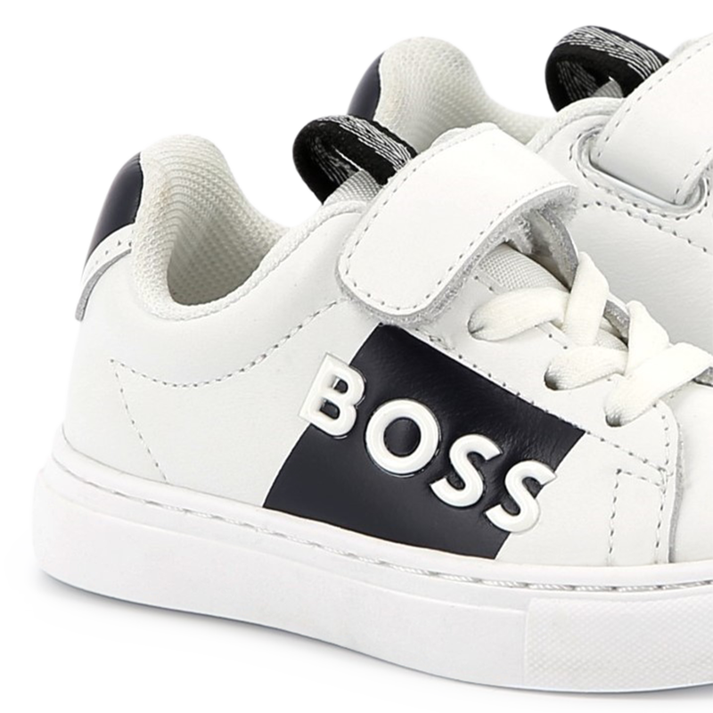 Baskets en cuir fermeture par bandes auto aggripan BOSS 
                    GARCON