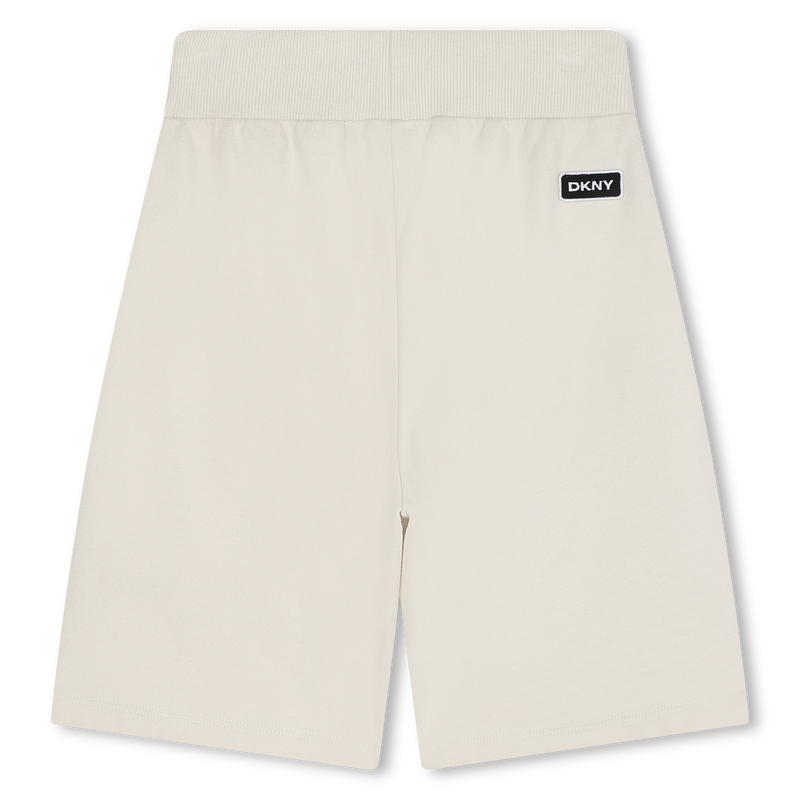 Short unisexe à poches DKNY 
                    UNISEXE