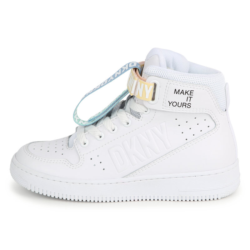 Baskets à lacets DKNY 
                    UNISEXE