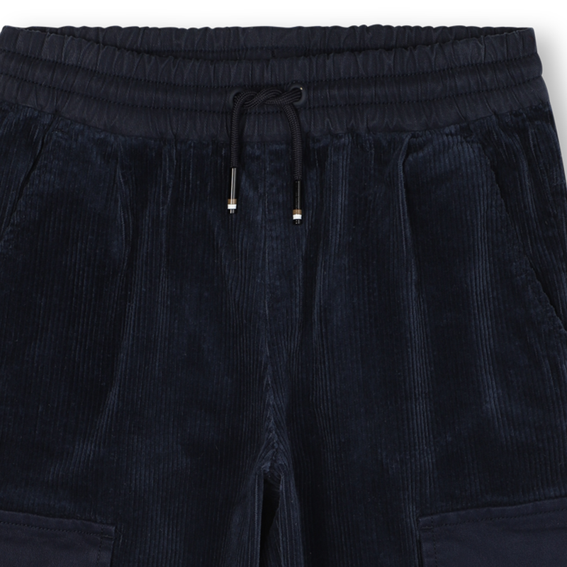 Pantalon en velours BOSS 
                    GARCON