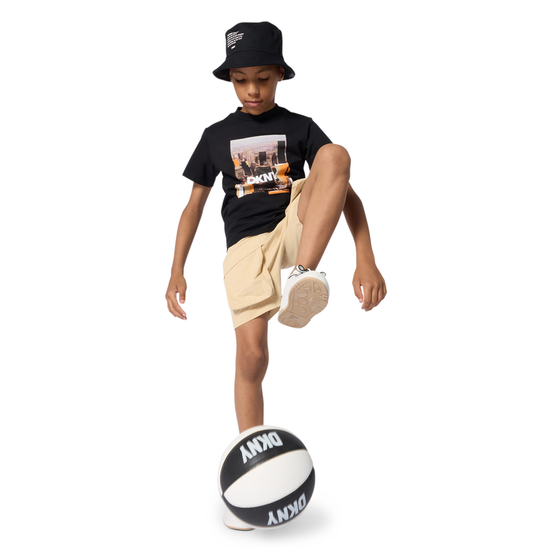 TEE-SHIRT MANCHES COURTES DKNY 
                        GARCON