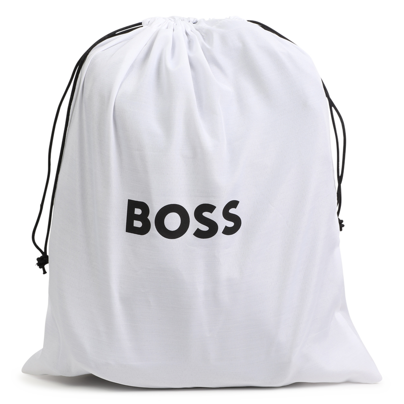 SAC A DOS + TROUSSE BOSS 
                        GARCON