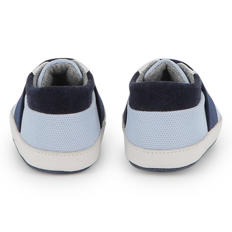 Chaussons souples en cuir de mouton BOSS 
                        UNISEXE