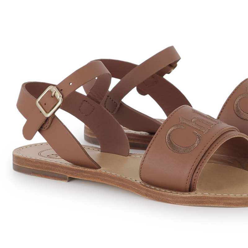 Sandales avec boucle CHLOE 
                    FILLE