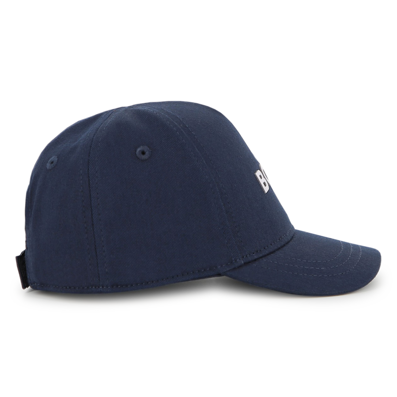 CASQUETTE AVEC FERMETURE AUTO AGRIPPANTE BOSS 
                        GARCON