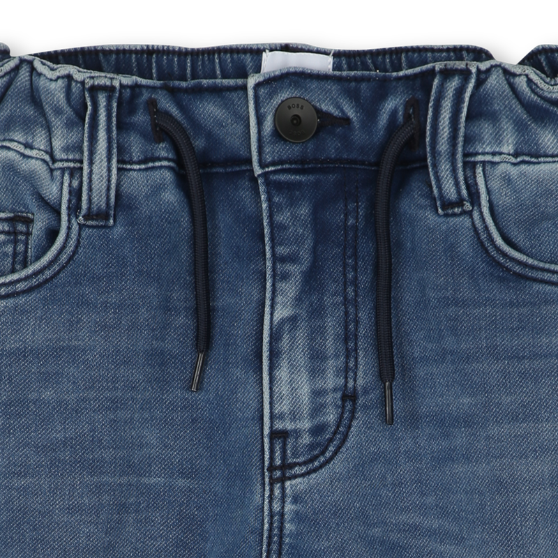 Short en jean d&eacute;tails d&eacute;lav&eacute;s