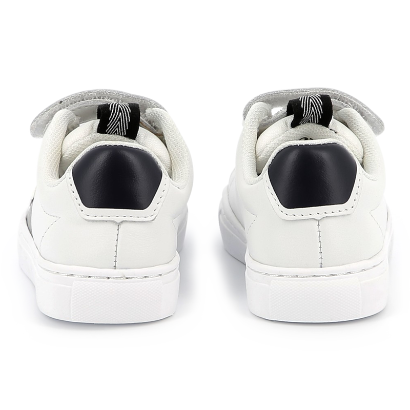 Baskets en cuir fermeture par bandes auto aggripan BOSS 
                    GARCON