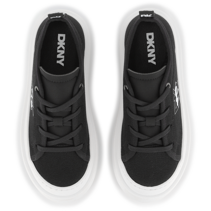 Baskets lac&eacute;es en toile DKNY 
                        FILLE