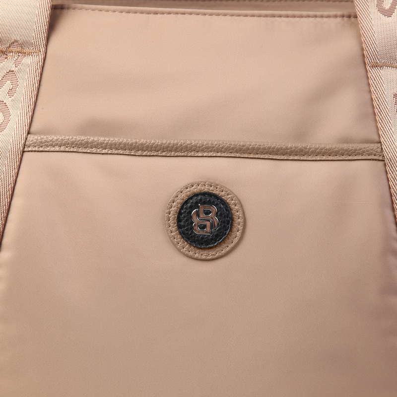 Sac à langer et accessoires BOSS 
                    UNISEXE
