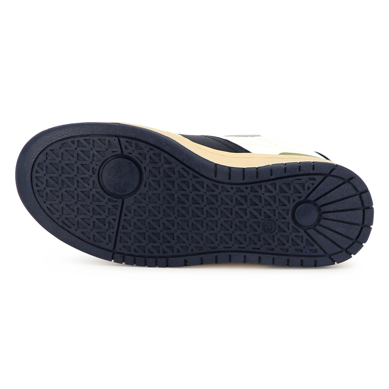 Baskets lac&eacute;es bimati&egrave;res BOSS 
                        FILLE