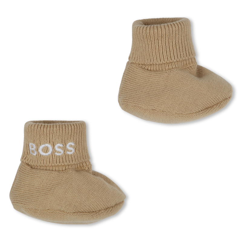 Ensemble bonnet et chaussons BOSS 
                    UNISEXE