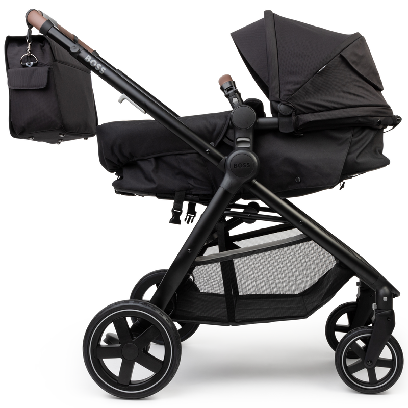Poussette compacte 2-en-1 BOSS 
                    UNISEXE