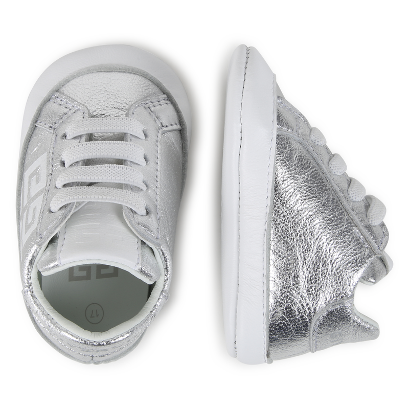 Chaussons à lacets GIVENCHY 
                    UNISEXE