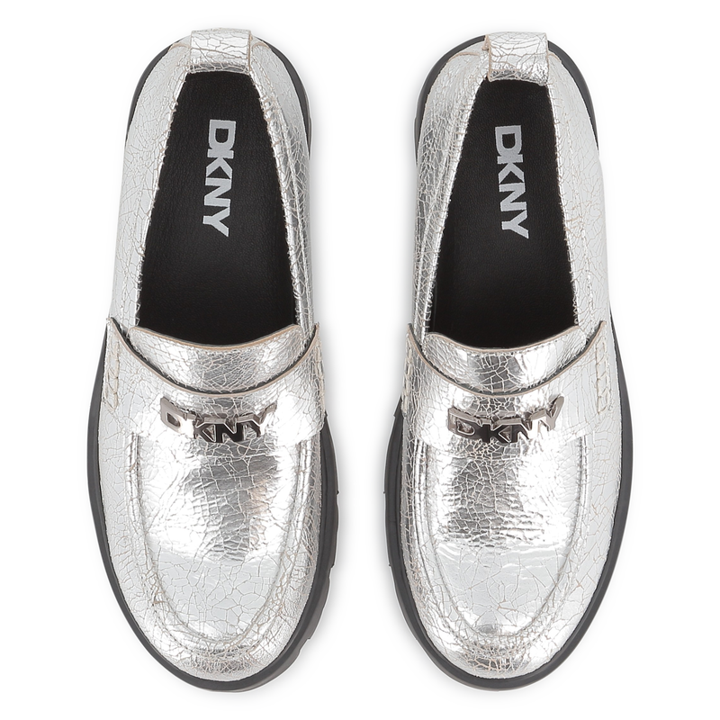 Mocassins en cuir de vachette métallisé DKNY 
                    FILLE
