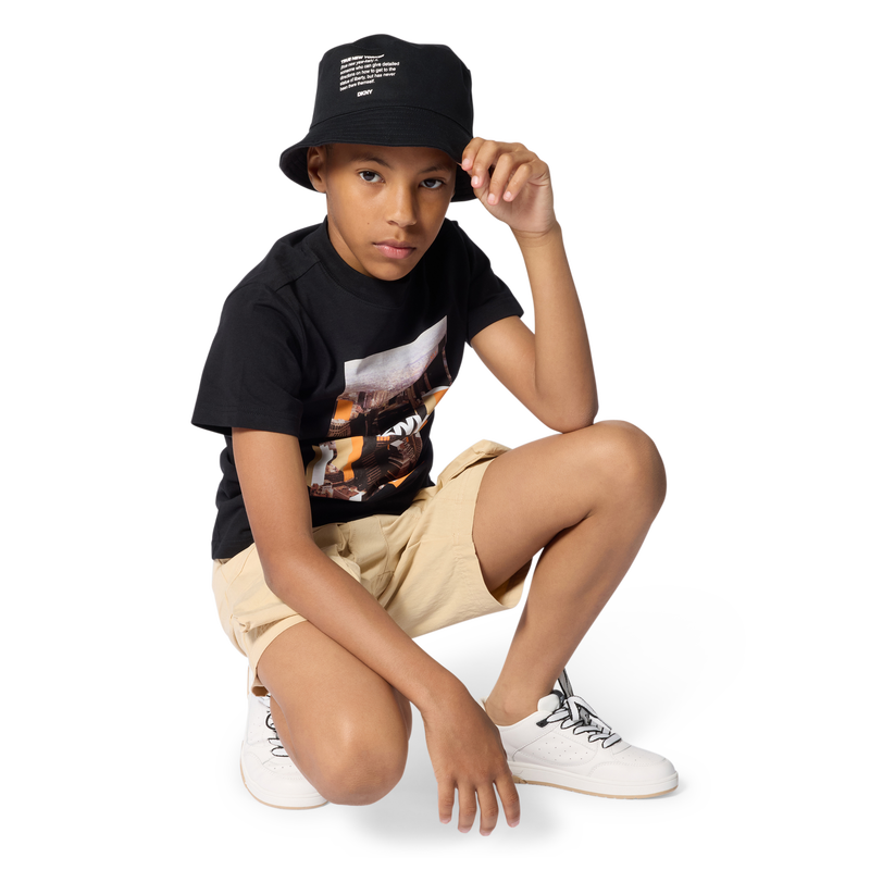 TEE-SHIRT MANCHES COURTES DKNY 
                        GARCON