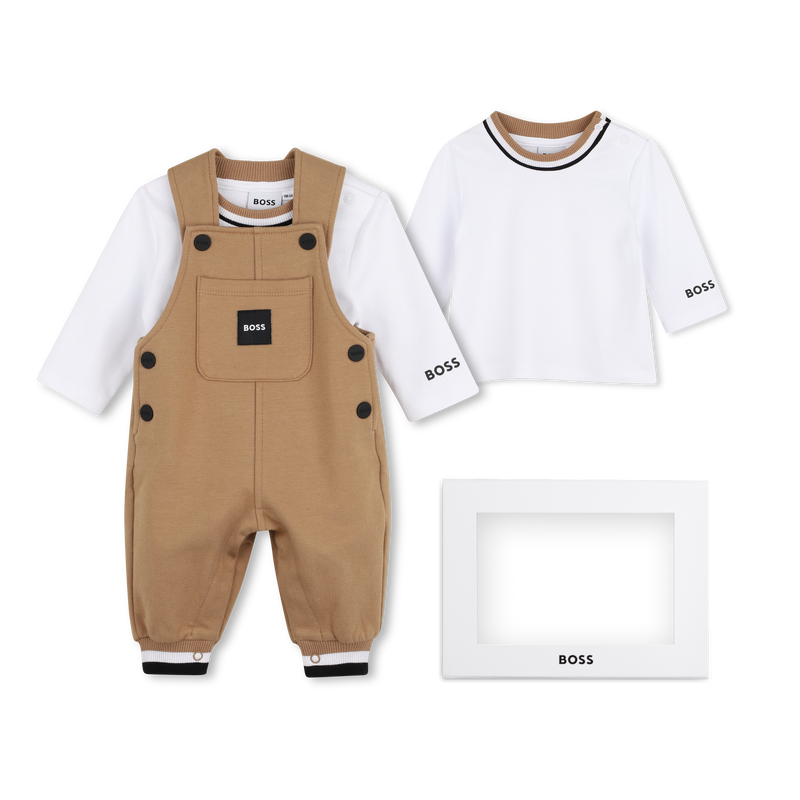 Ensemble salopette et tee-shirt BOSS 
                        GARCON