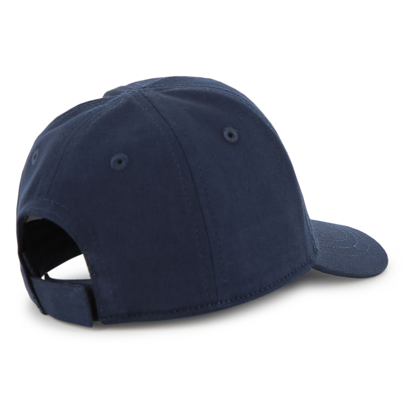 CASQUETTE AVEC FERMETURE AUTO AGRIPPANTE BOSS 
                        GARCON