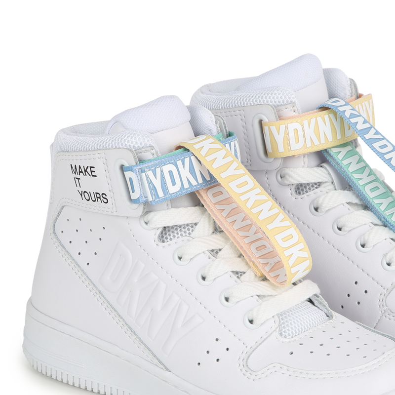 Baskets à lacets DKNY 
                    UNISEXE