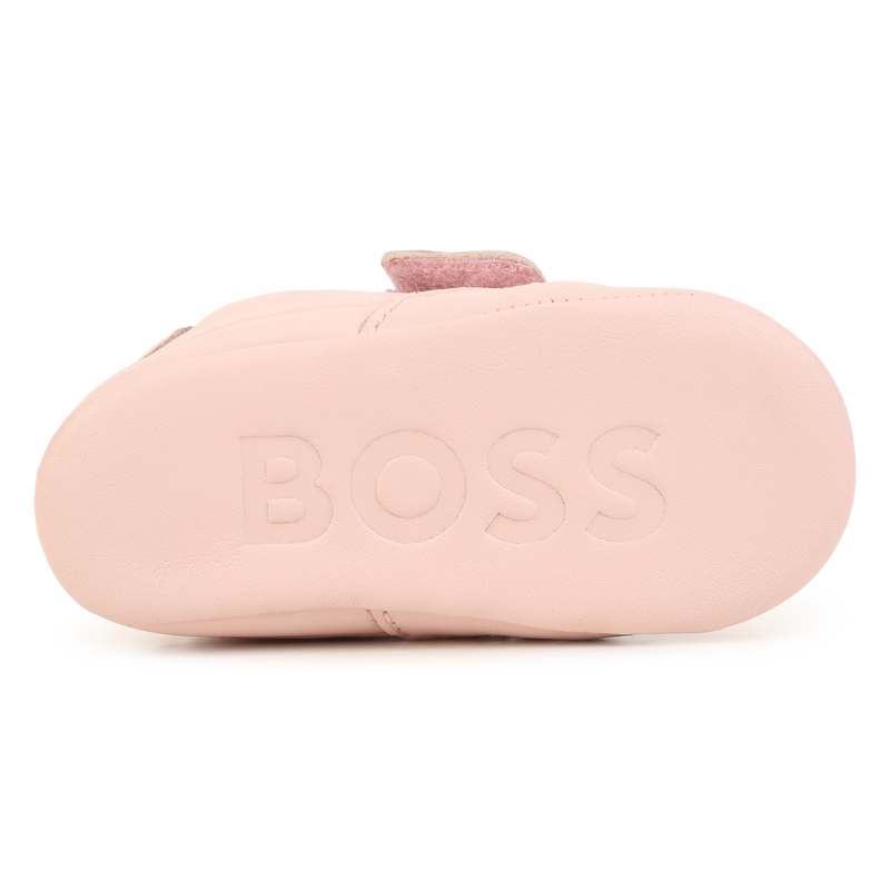Chaussons souples à bande auto-agrippante BOSS 
                    FILLE