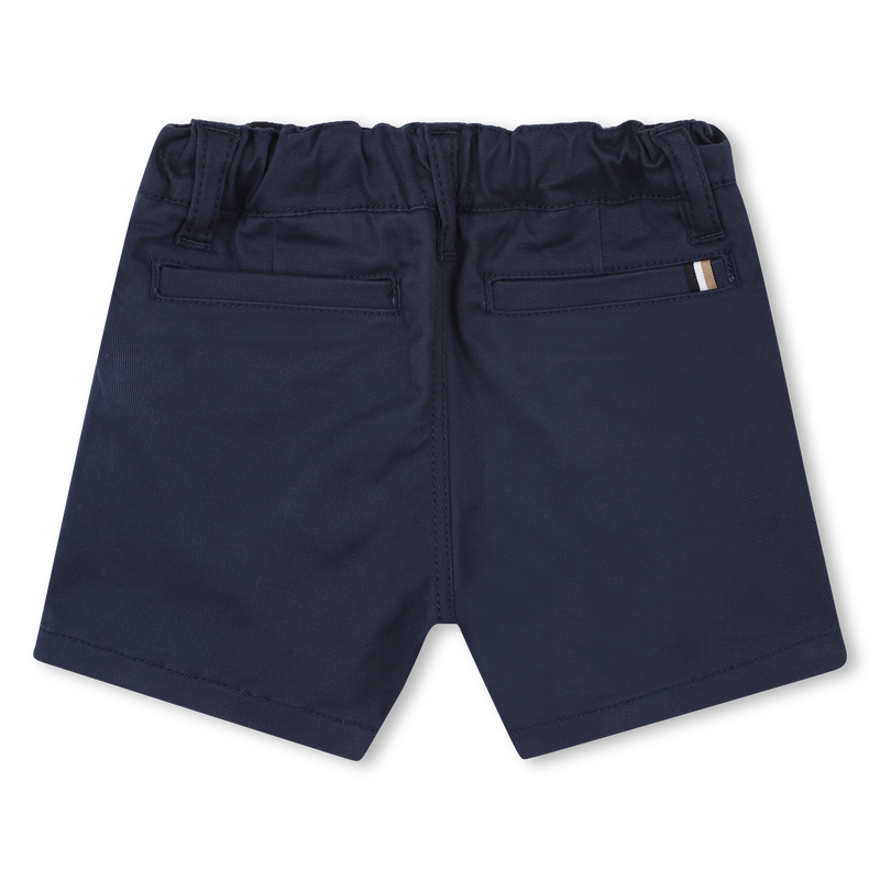 Short uni BOSS 
                    GARCON