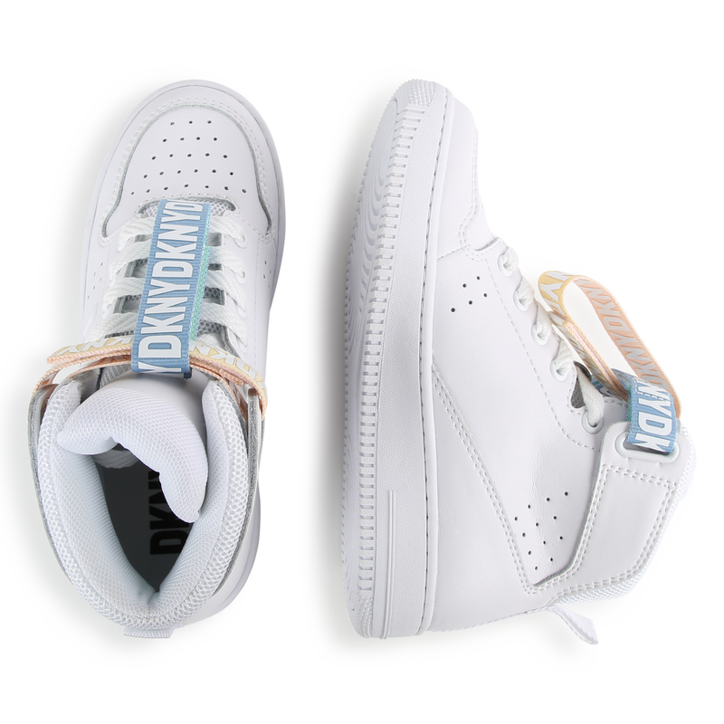 Baskets à lacets DKNY 
                    UNISEXE