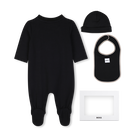 Ensemble pyjama, bonnet et bavoir BOSS 
                    GARCON