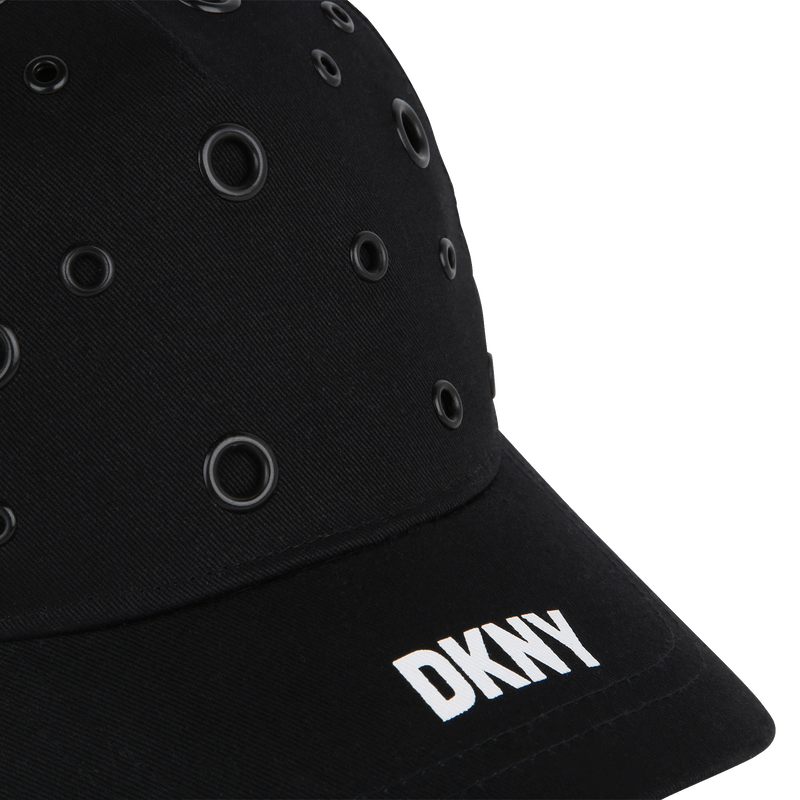 Casquette avec oeillets DKNY 
                    FILLE