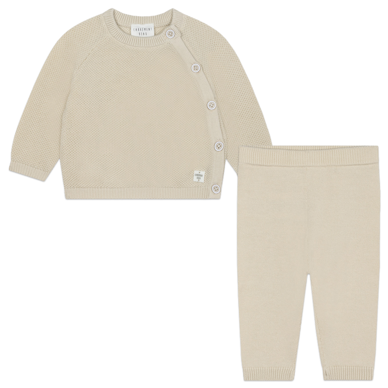 Brassière et pantalon tricot