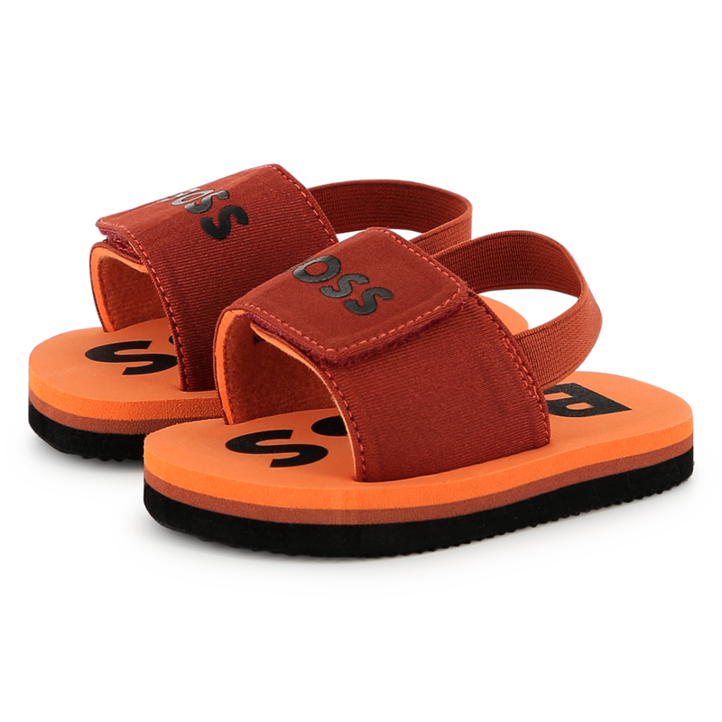 Claquettes avec fermeture par bandes auto aggripan BOSS 
                        GARCON