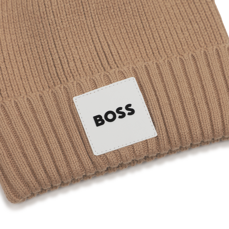 Bonnet en tricot BOSS 
                        GARCON