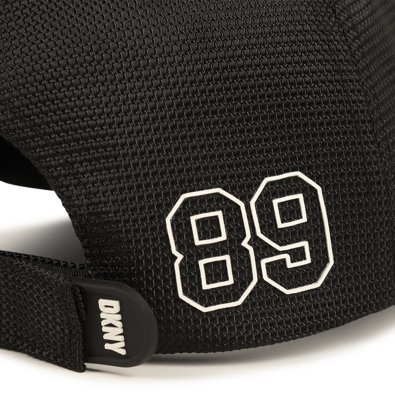 Casquette unisexe DKNY 
                    UNISEXE